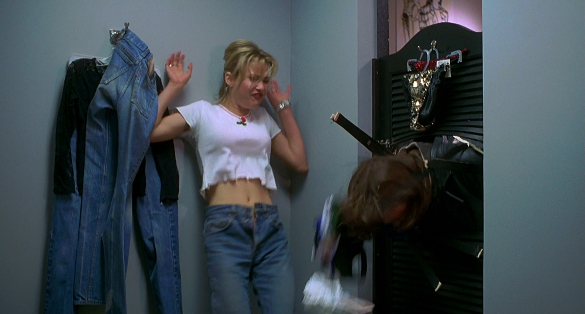 Joey Lauren Adams, Priscilla Barnes - Mallrats - 1080p.