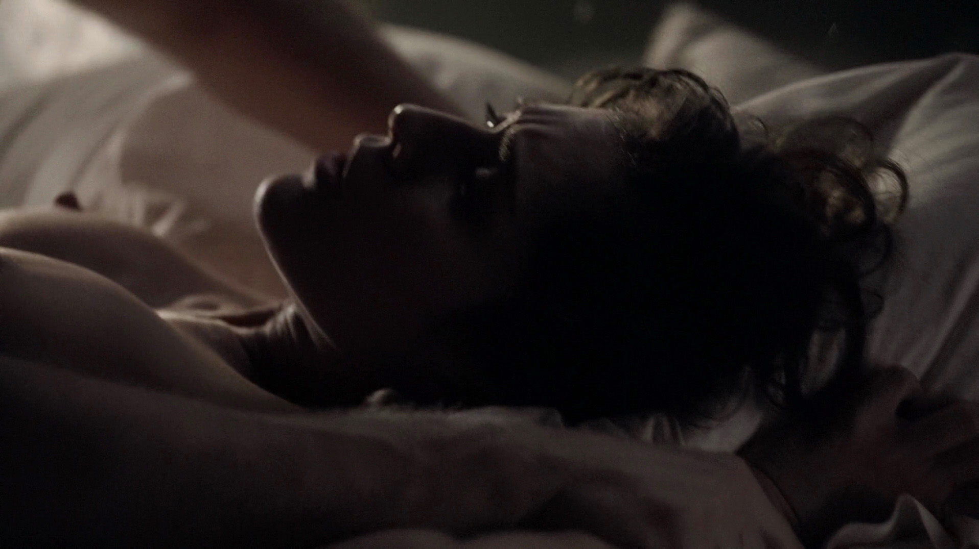 Lizzy Caplan, Allison Janney - Masters of Sex s02e01 (2014) HD 1080p