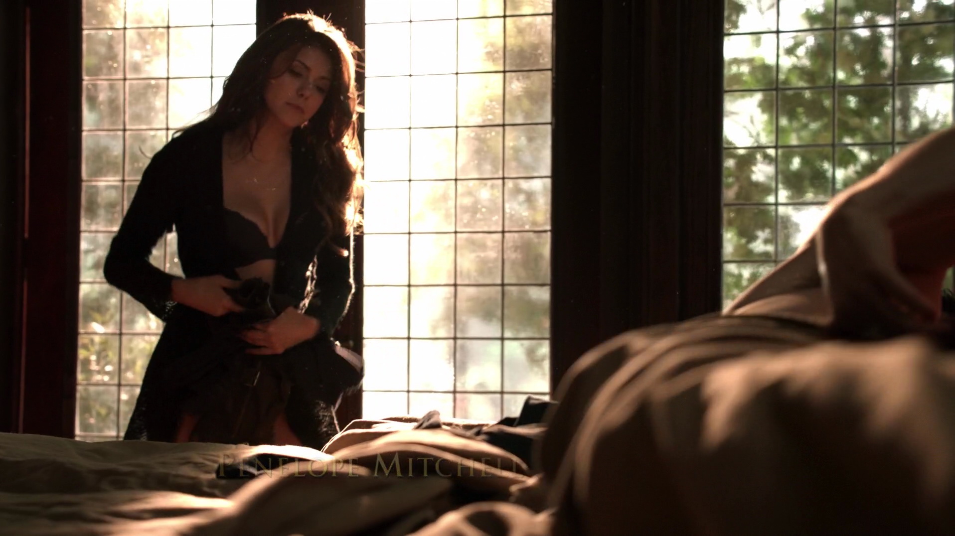 Nina Dobrev - The Vampire Diaries s05e17 (2014) HD 1080p