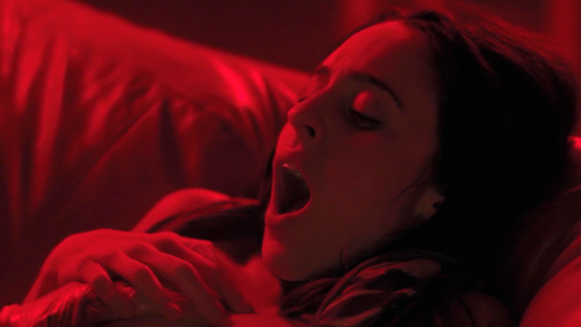 Alexandra Bard, Charmaine Lewis - Strange Blood (2015) HD 1080p