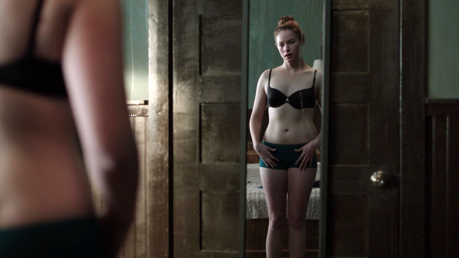 Alexis Knapp - The Dorm (2014) HD 1080p
