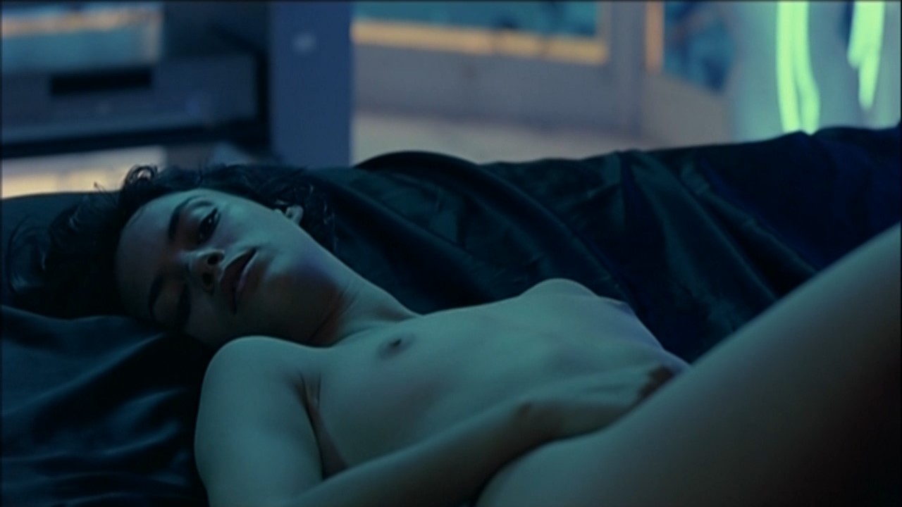 Berenice Bejo - 24 heures de la vie d’une femme (2002) HD 720p