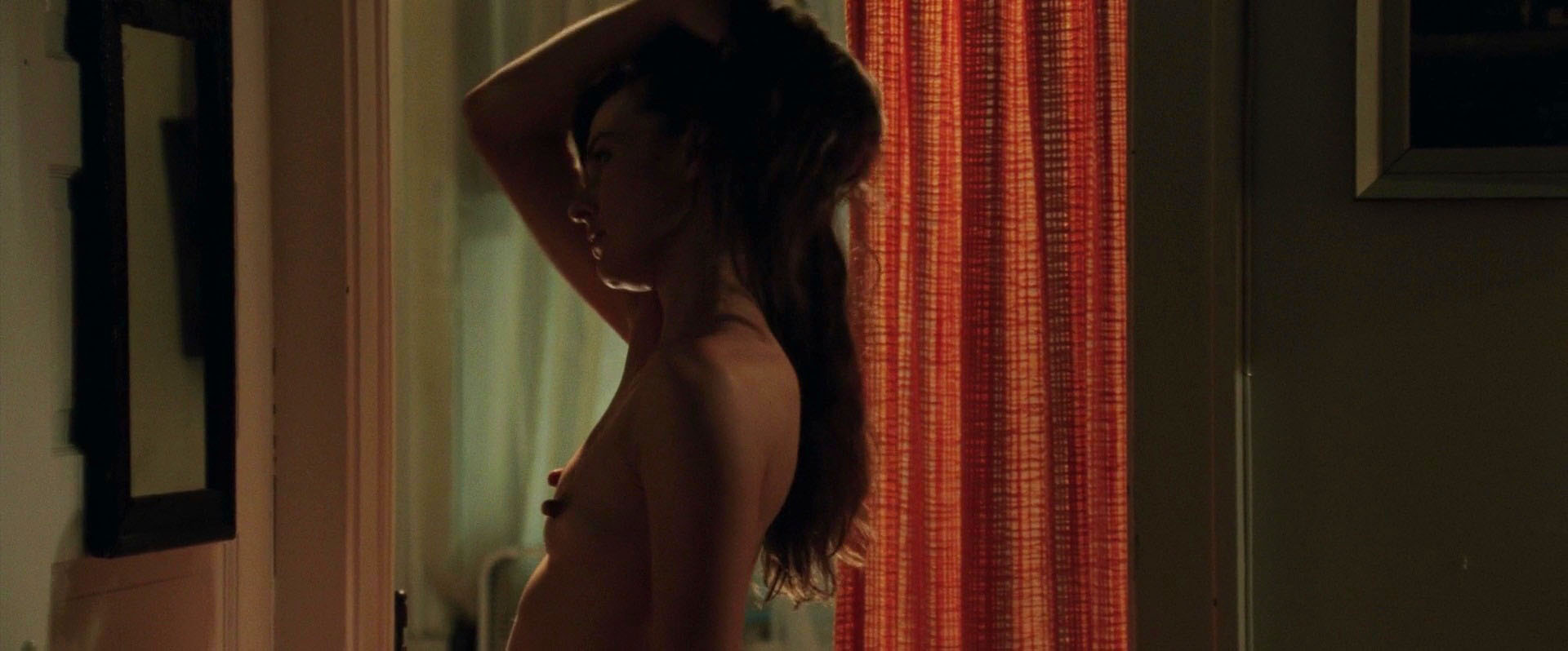 Milla Jovovich - Stone (2010) HD 1080p