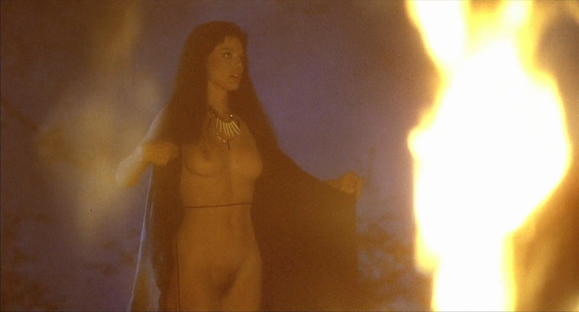 Elisabeth Brooks - The Howling (1981) HD 1080p