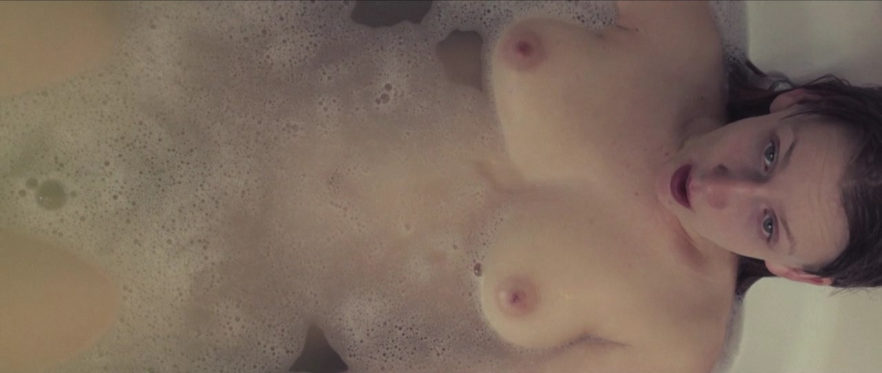 Helle Rossing - Pige under vand (2012) HD 720p