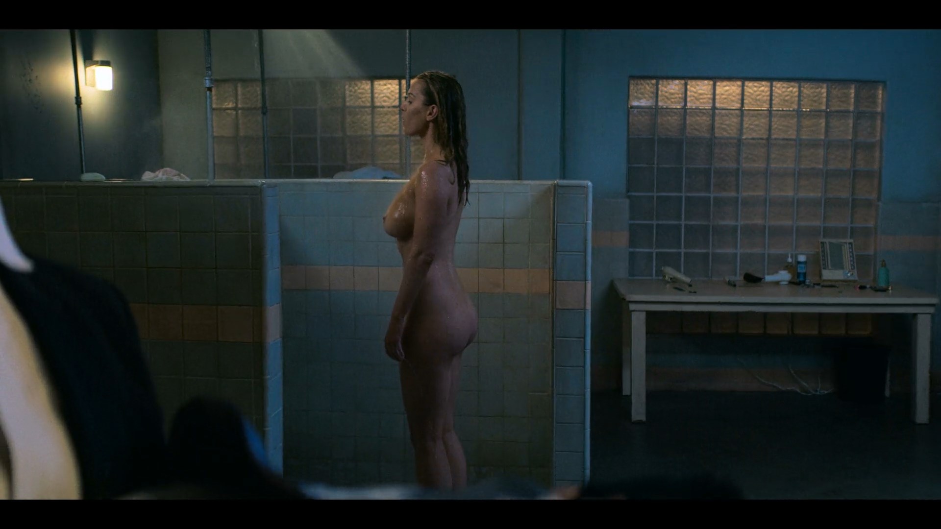 Betty gilpin desnuda
