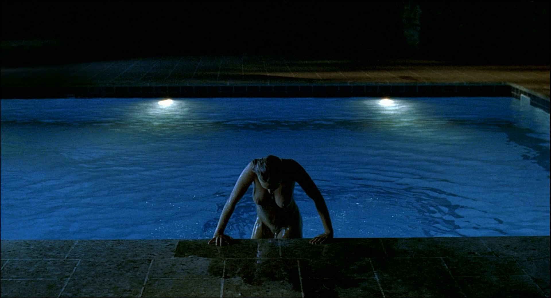 Ludivine Sagnier, Charlotte Rampling - Swimming Pool - 1080p.