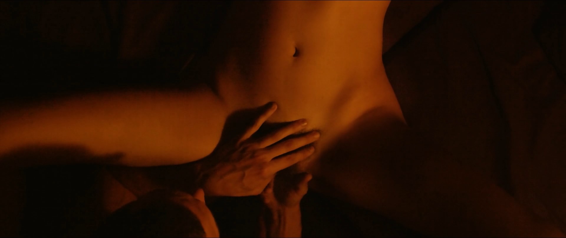 Aomi Muyock, Klara Kristin - Love - 1080p.