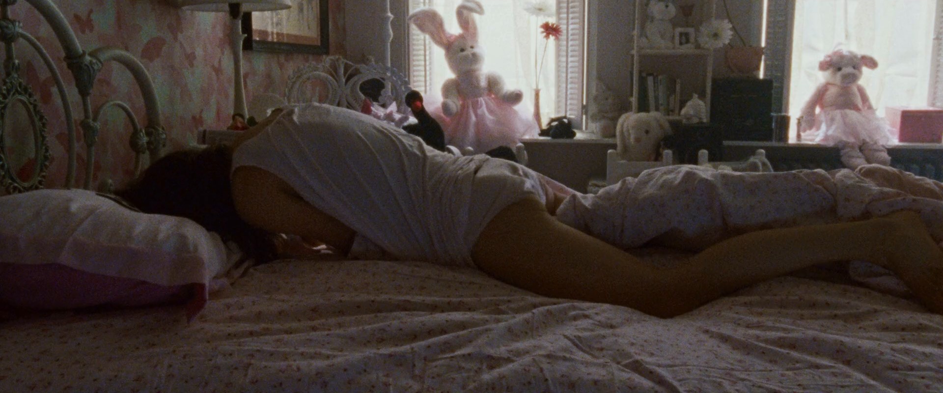 Natalie Portman, Mila Kunis - Black Swan - 1080p.