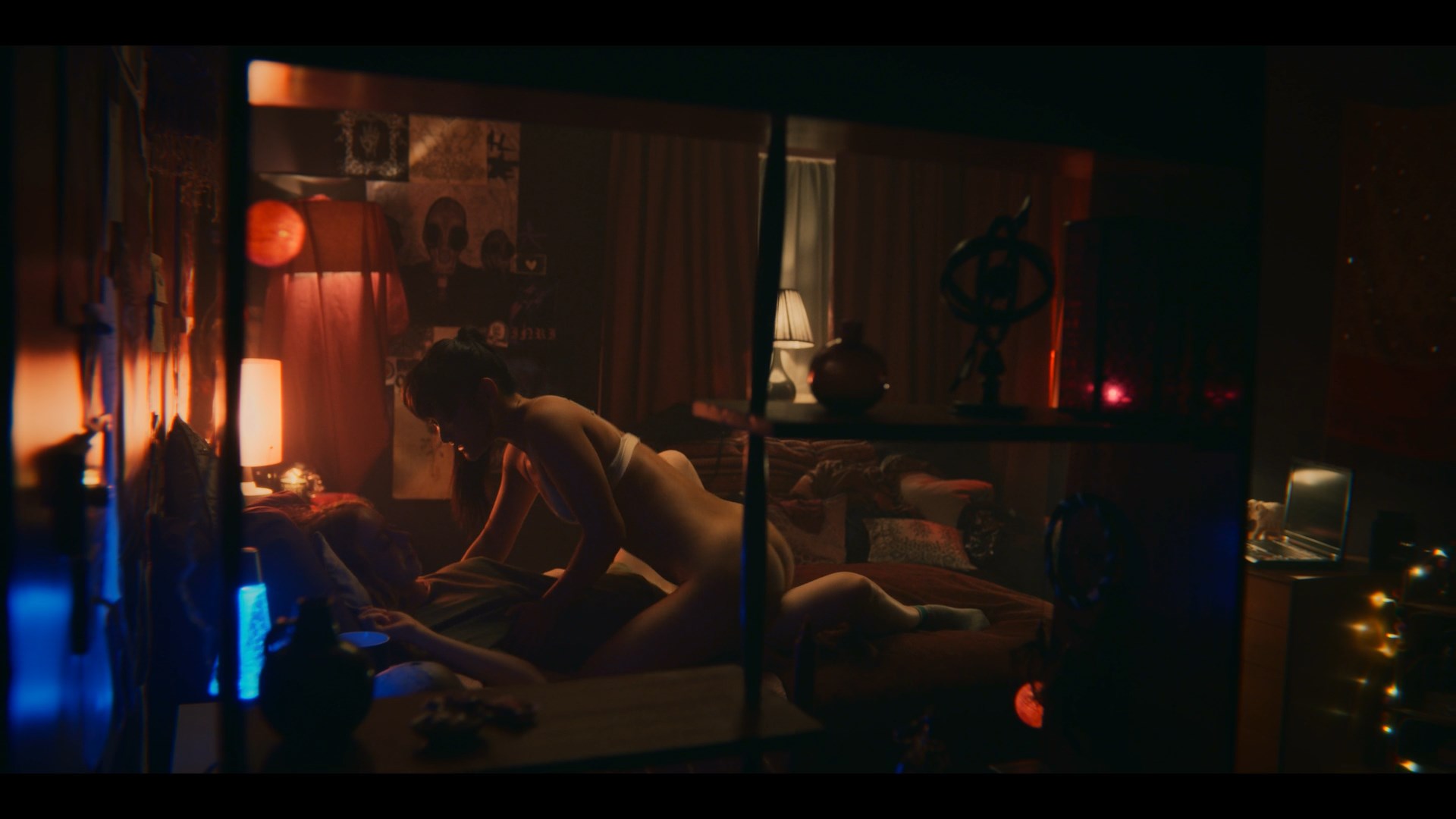 Sex education nude scene - 🧡 Marin Kanter Nude Scene from 'The Lovele...