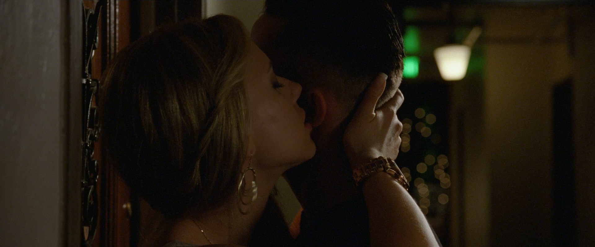 Scarlett Johansson - Don Jon - 1080p.