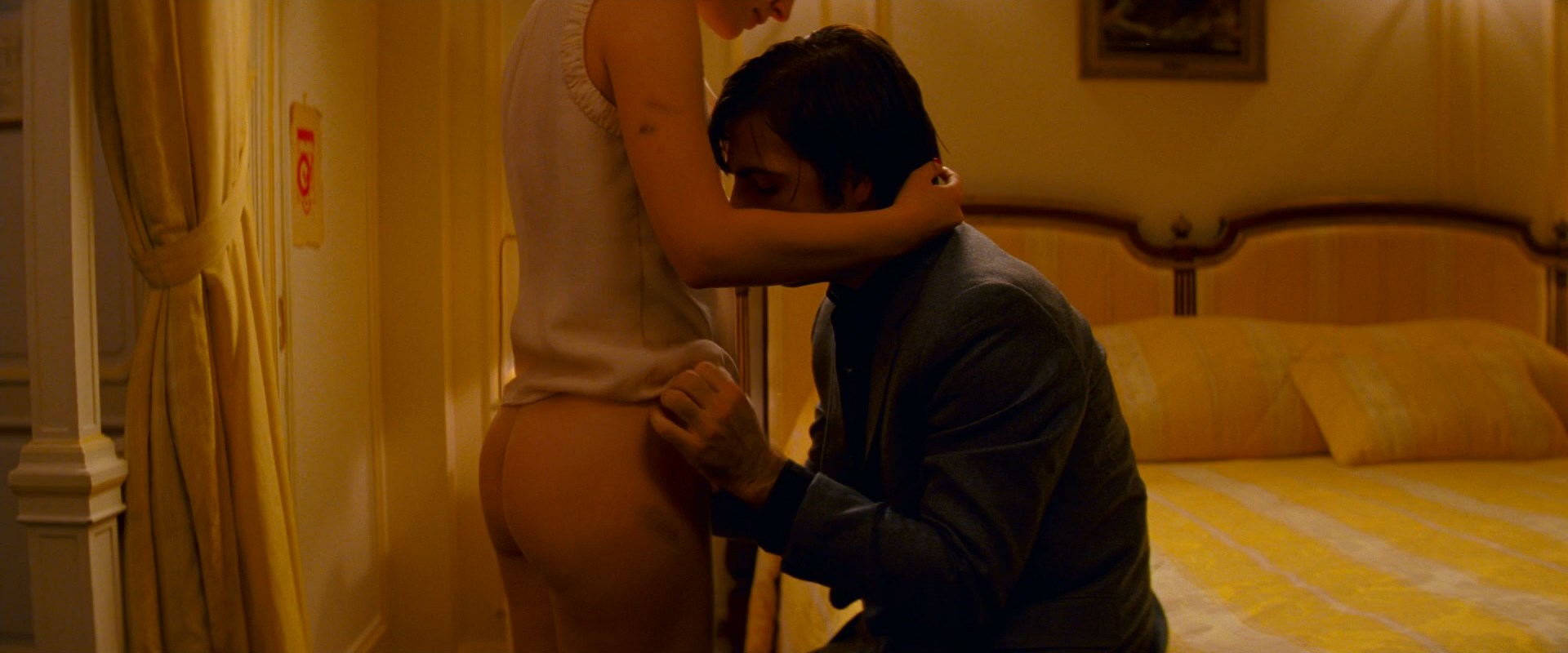 Natalie Portman - Hotel Chevalier - 1080p.