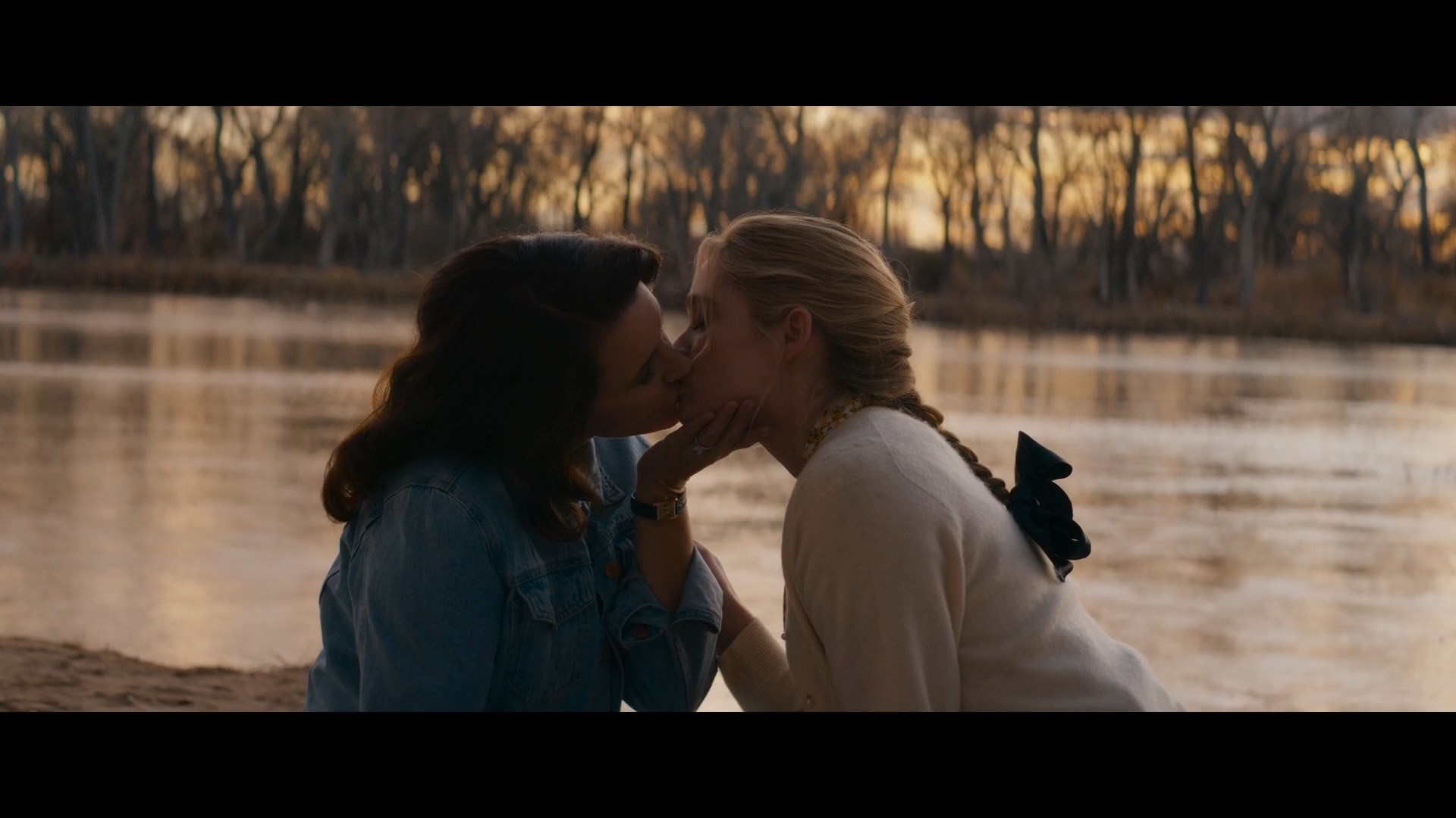 Kristin davis kiss