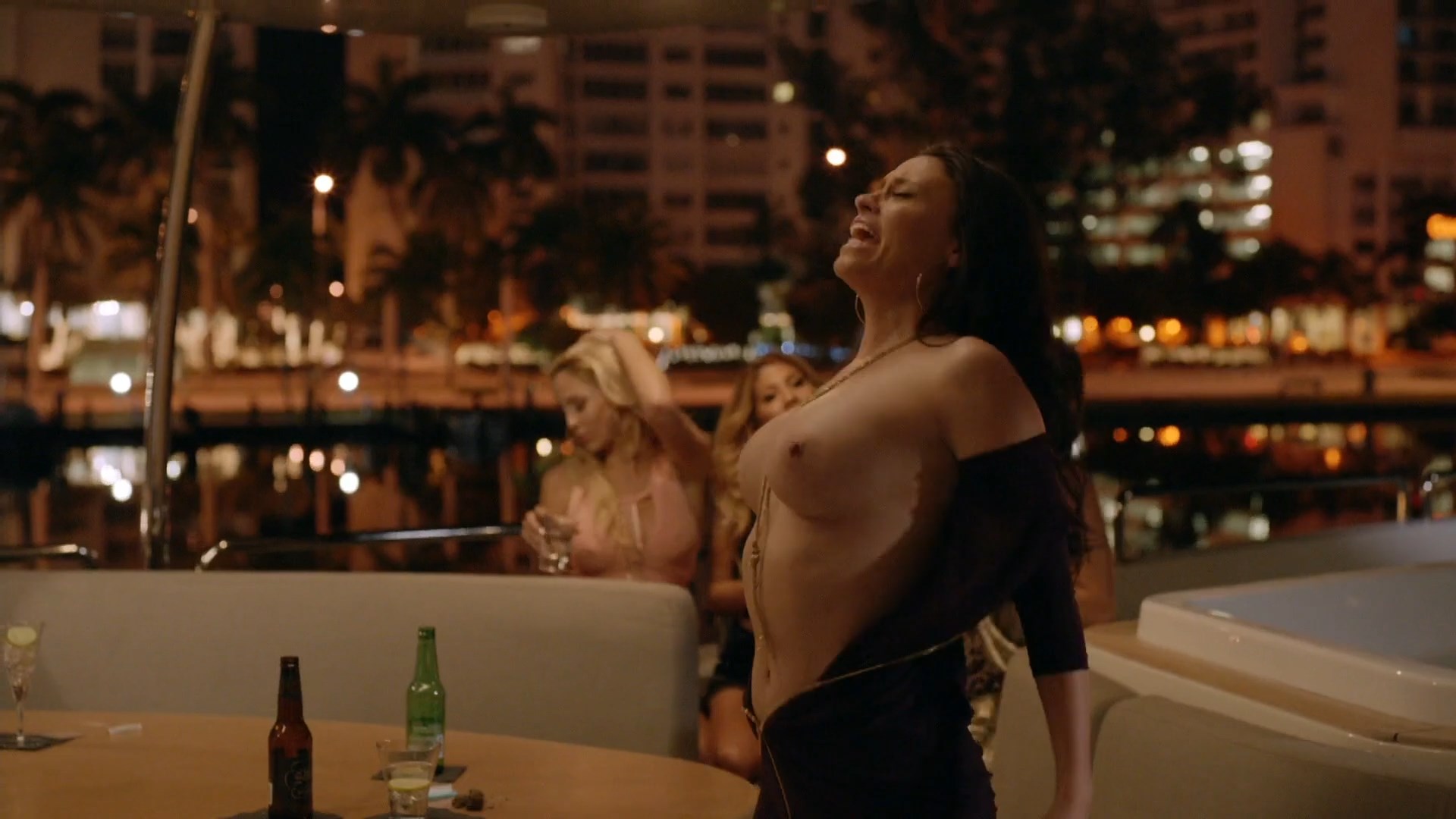 Nudity in ballers