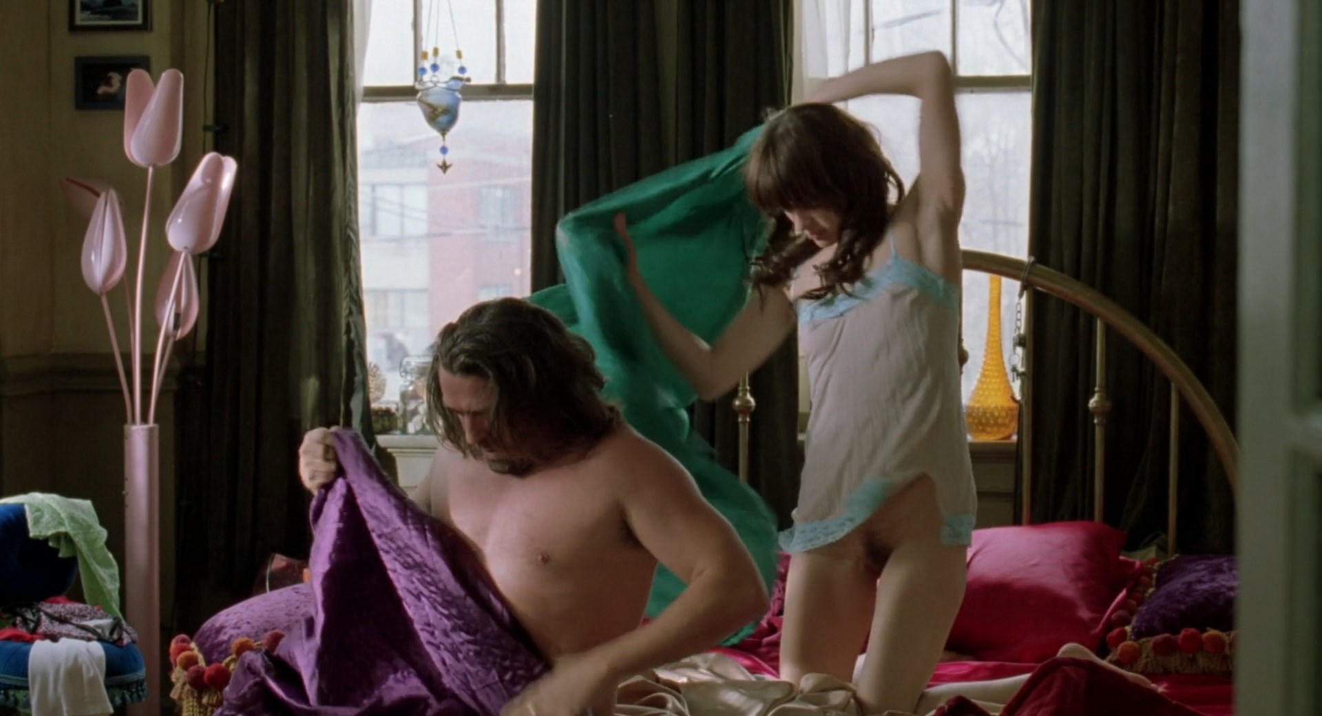 Milla jovovich nude scene