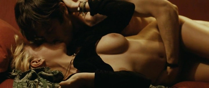 Asia Argento, Miriam Giovanelli - Drifters (2011)