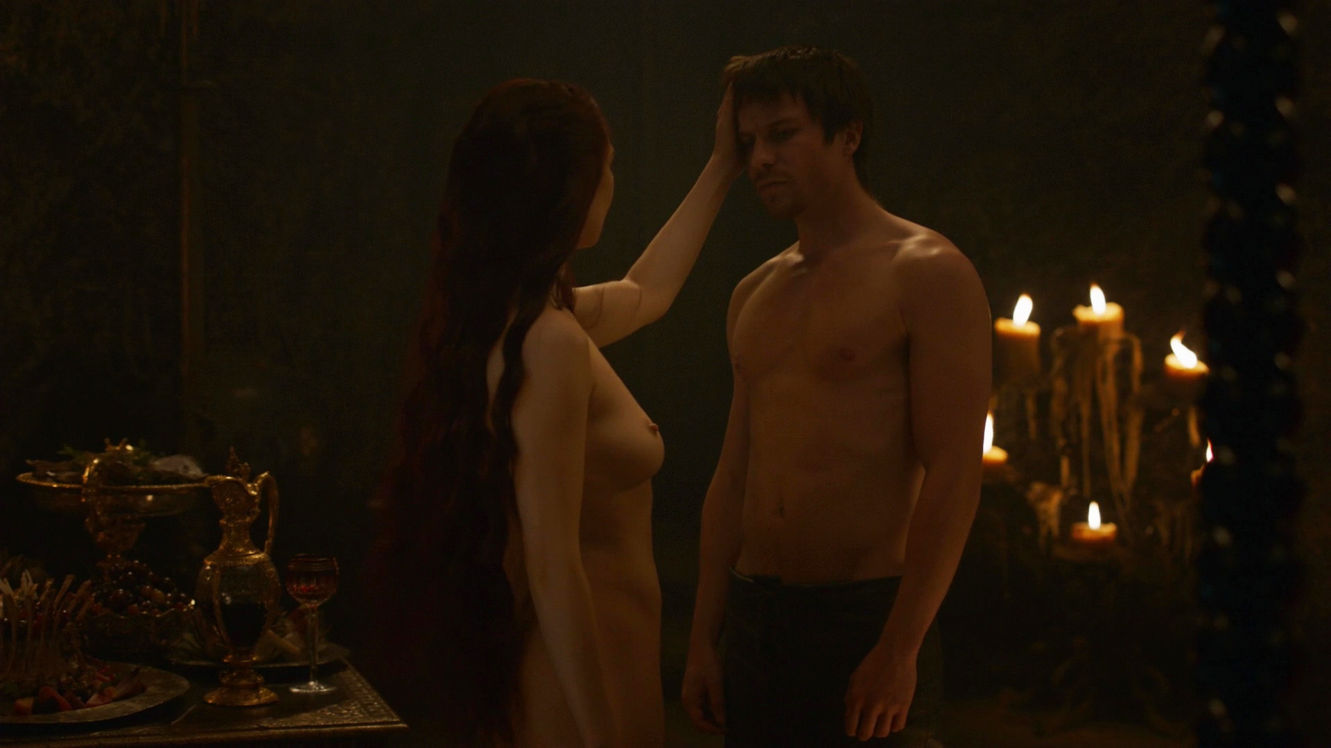 Carice van Houten - Game of Thrones s03e08 (2013) HD 1080p.