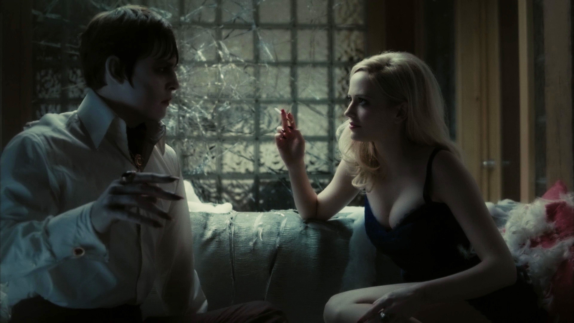 Eva Green Kisses And Sex With Johnny In Dark Shadows