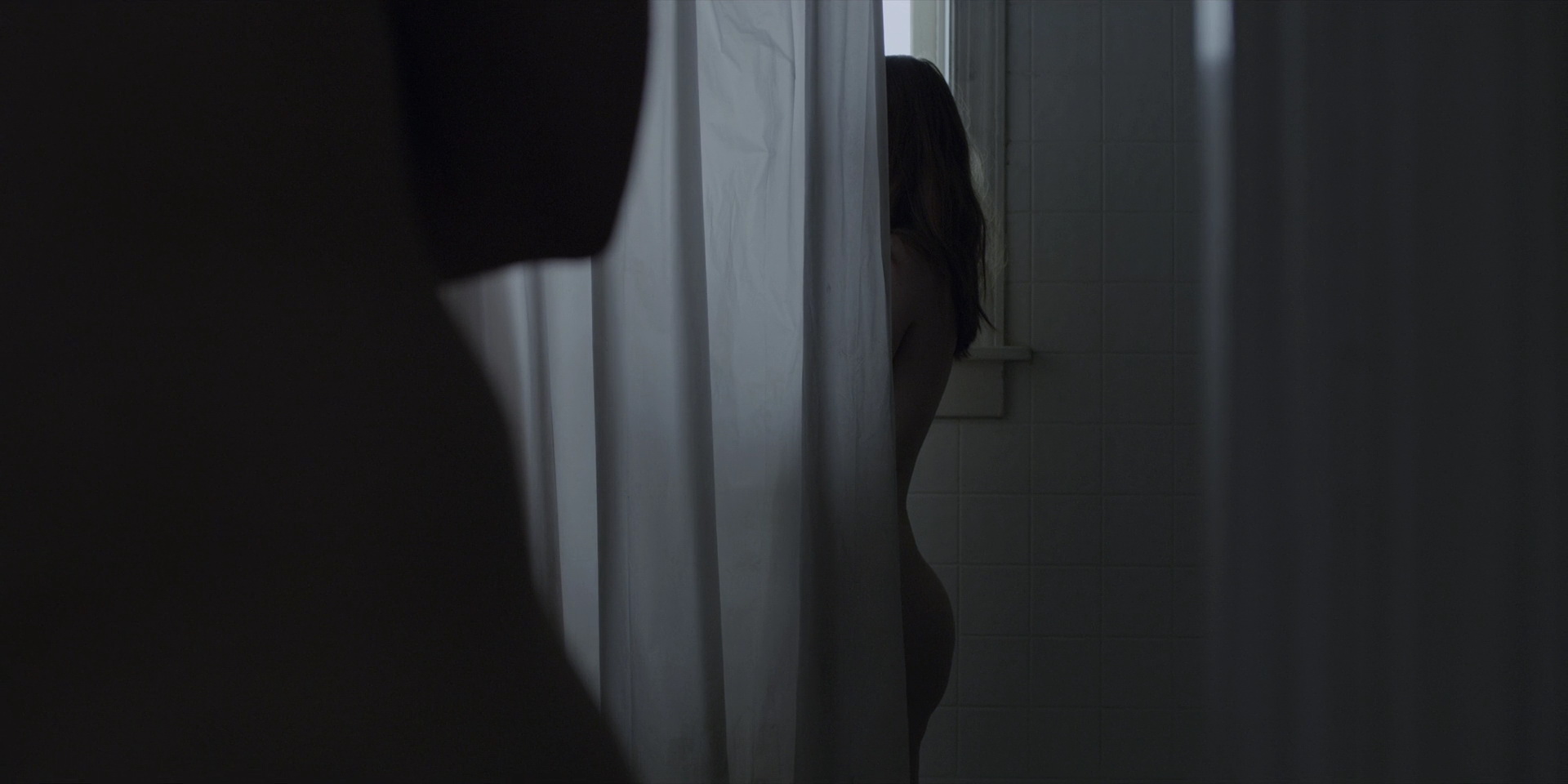Kate Mara - House of Cards s02e01 (2014) HD 1080p.