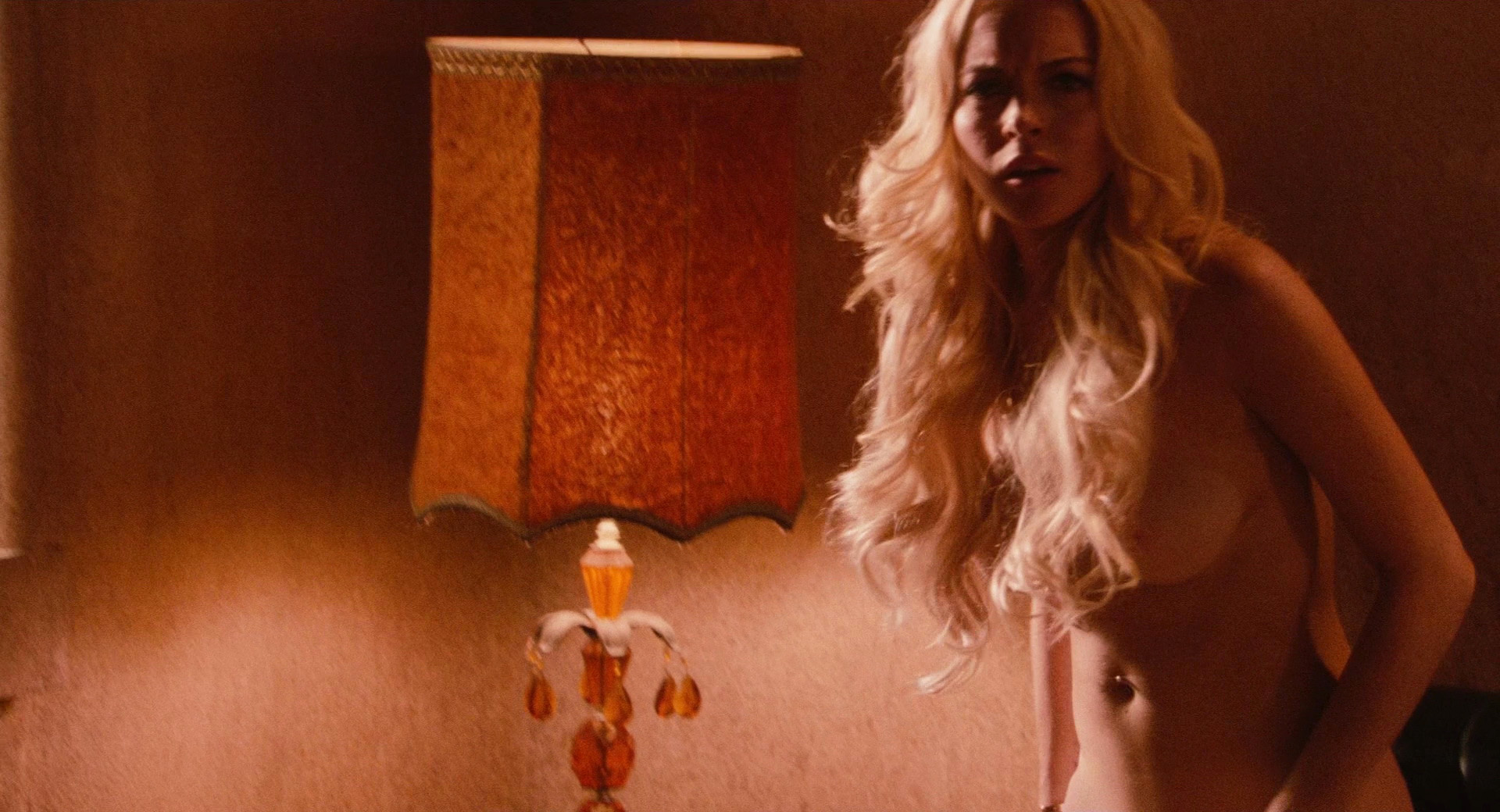 Lindsay Lohan Nude. 