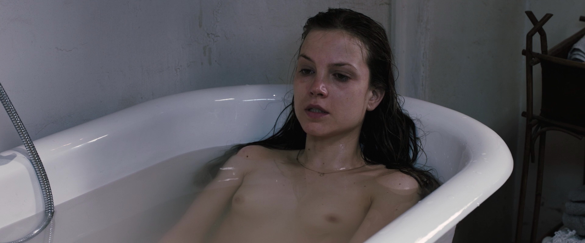 Sylvia Hoeks - The Best Offer (2013) HD 1080p