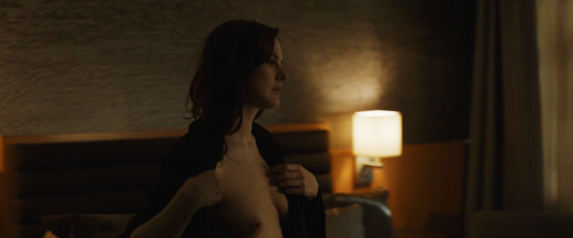 Alexandra Breckenridge - Zipper (2015) HD 1080p