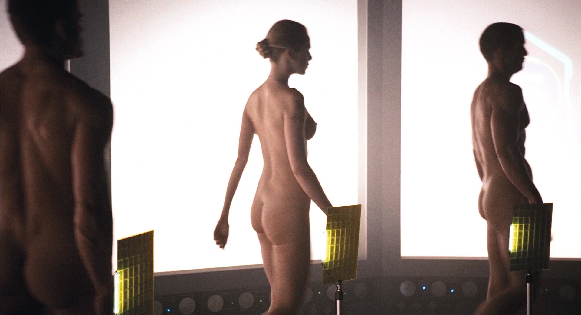 Starship Troopers 3 Nude Scenes. 