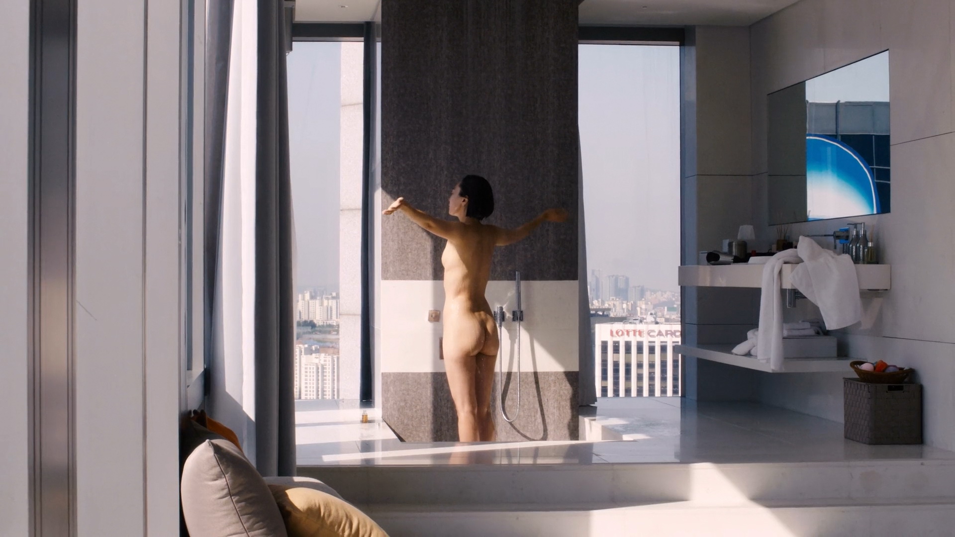 Sense8 Nude Scenes. 