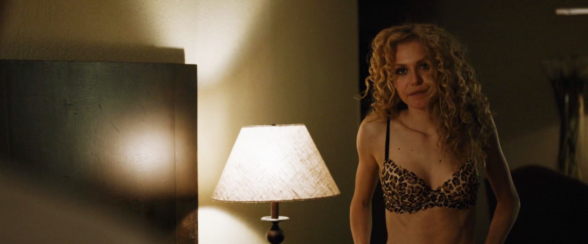 Penelope Mitchell, Jessica Pike - Zipper (2015) HD 1080p.