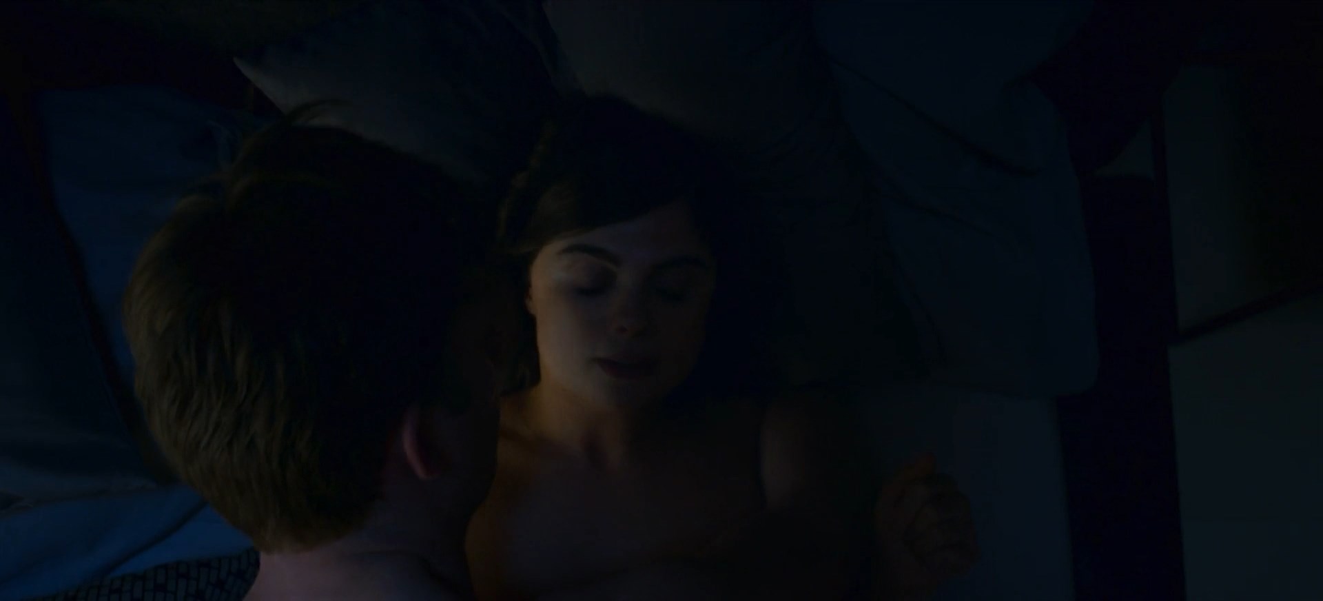 Gwyneth Keyworth Nude. 