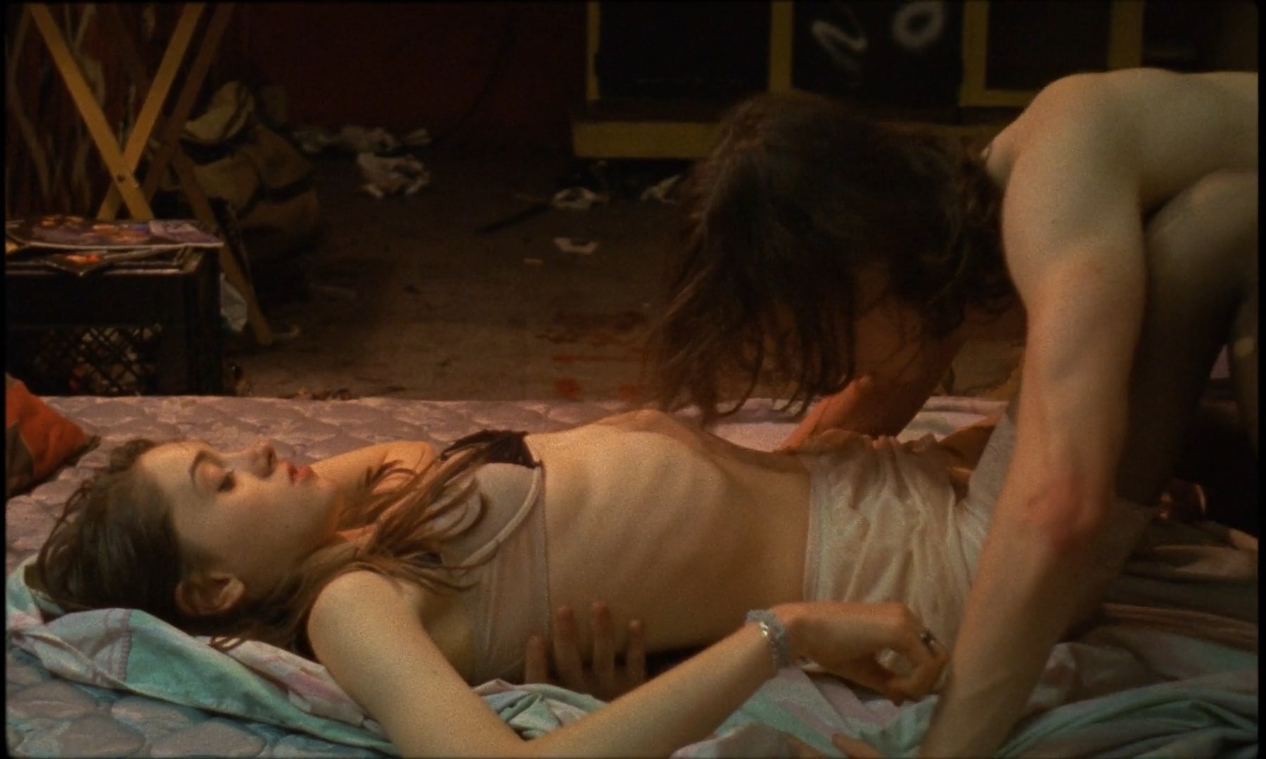 Natalia dyer sex scenes